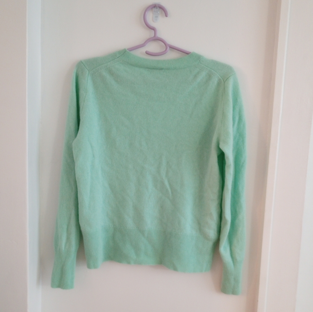 J. Crew 100% Cashmere Mint Green Crew Neck Sweater Size XS - Picture 5 of 7